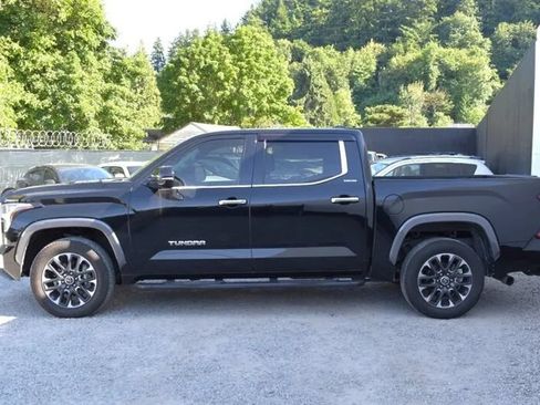 Used 2024 Toyota Tundra Limited AWD/4WD image 9