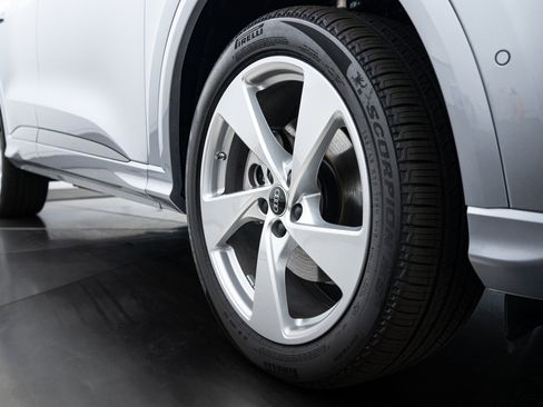 New 2025 Audi Q5 2.0T Premium Plus image 20