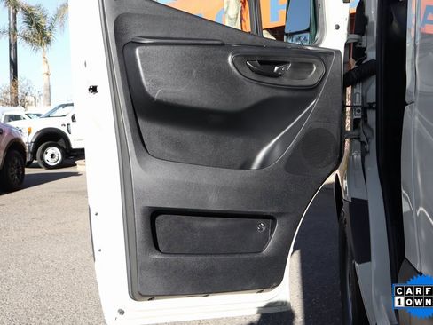 Used 2022 Mercedes-Benz Sprinter 2500 image 13