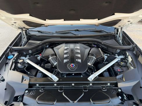 Used 2024 BMW ALPINA XB7 AWD/4WD image 50