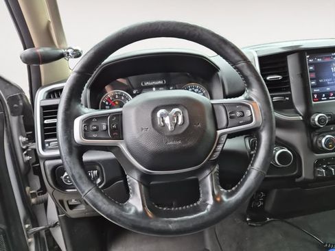 Used 2019 RAM 1500 Big Horn AWD/4WD image 13