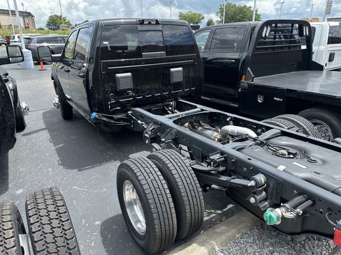 Used 2025 RAM 3500 Tradesman AWD/4WD image 10