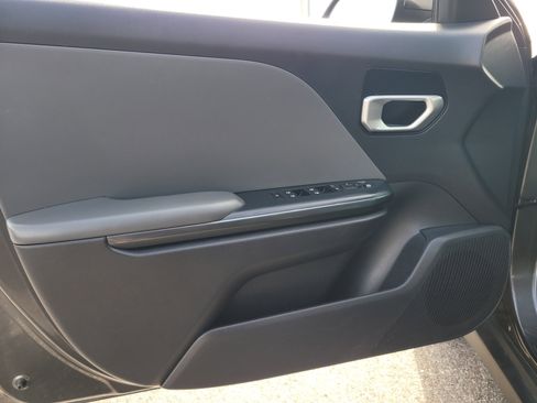 Used 2025 Kia K4 FWD image 14