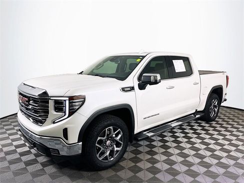 Used 2024 GMC Sierra 1500 SLT w/ SLT Premium Plus Package image 4