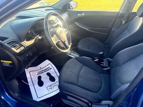 Used 2017 Hyundai Accent SE image 10