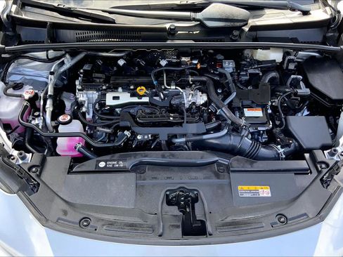 Certified 2024 Toyota Prius Limited w/ Limited Premium Package FWD image 31