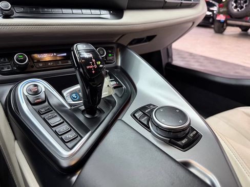 Used 2015 BMW i8 AWD/4WD image 26
