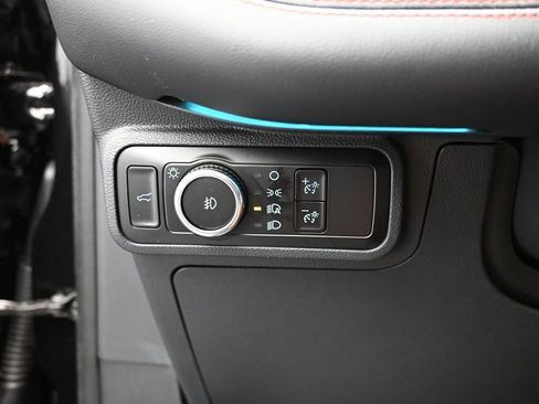 Used 2025 Ford Explorer ST image 16