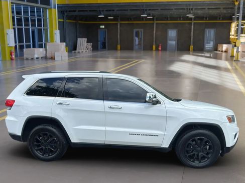 Used 2014 Jeep Grand Cherokee Limited AWD/4WD image 3