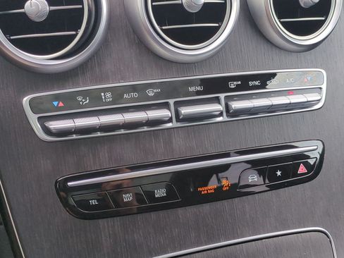 Certified 2021 Mercedes-Benz GLC 300 4MATIC image 24