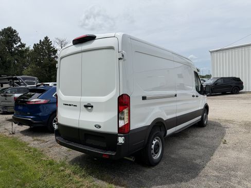 New 2026 Ford Transit 250 148 Medium Roof RWD image 8