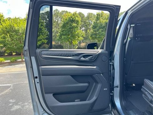 Used 2024 GMC Yukon XL Denali w/ Advanced Technology Package AWD/4WD image 62