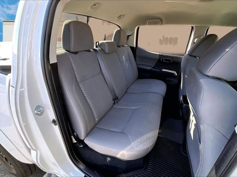 Used 2022 Toyota Tacoma 4x4 Double Cab image 23