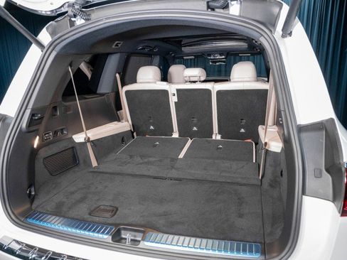 New 2026 Mercedes-Benz GLS 580 4MATIC image 7