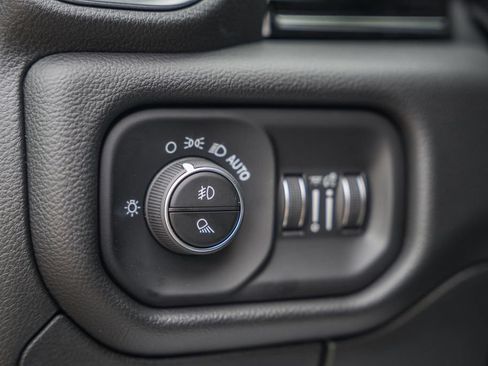 New 2026 RAM 1500 Laramie AWD/4WD image 49