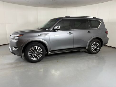 Used 2023 Nissan Armada SL w/ Captain's Chairs Package RWD image 5