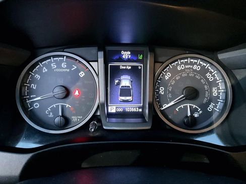 Used 2019 Toyota Tacoma TRD Sport w/ Technology Package image 24