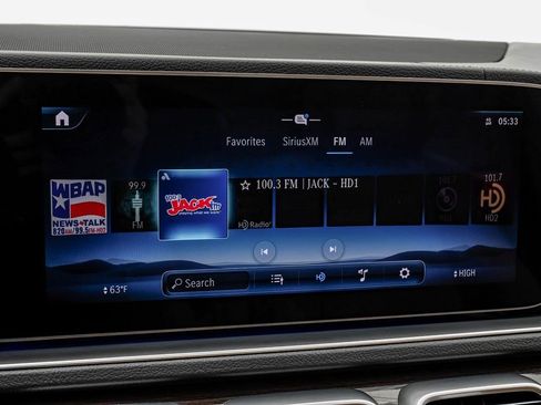 Used 2024 Mercedes-Benz GLS 580 4MATIC image 27