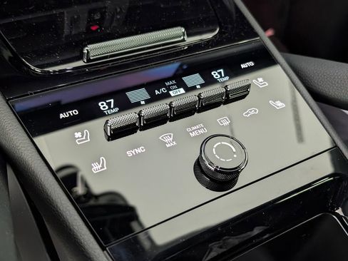 New 2026 Porsche Cayenne E-Hybrid Coupe image 33