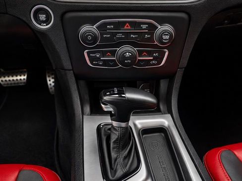 Used 2023 Dodge Charger R/T w/ Blacktop Package image 17