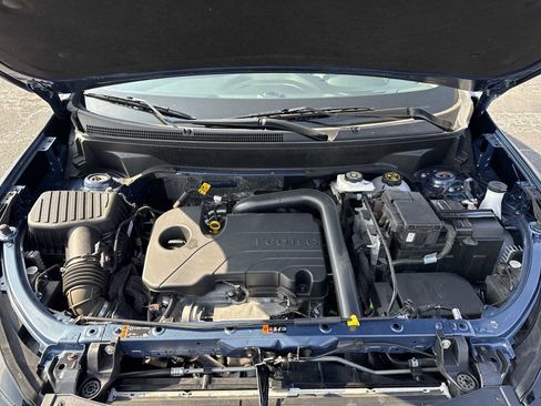 Certified 2024 Chevrolet Equinox LT FWD image 17