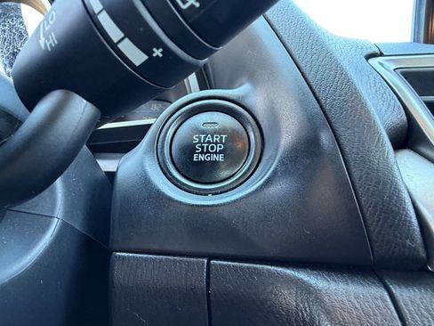 Used 2018 MAZDA MAZDA3 Touring FWD image 16