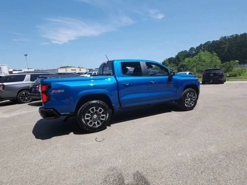 Used 2024 Chevrolet Colorado Z71 w/ Z71 Convenience Package 2 image 5