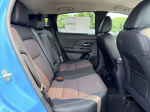 New 2026 Nissan Kicks SR w/ Cold Weather Package FWD image 11
