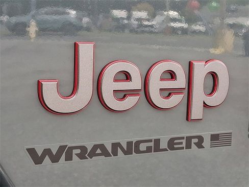 New 2025 Jeep Wrangler Rubicon w/ Convenience Group image 17