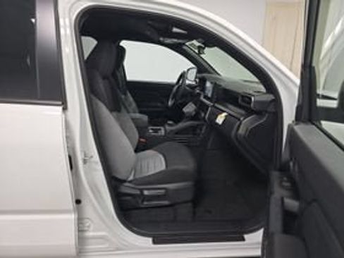 Used 2026 Toyota 4Runner TRD Sport AWD/4WD image 7