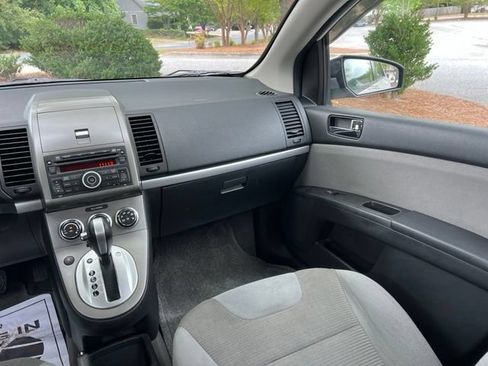 Used 2012 Nissan Sentra 2.0 SR FWD image 26