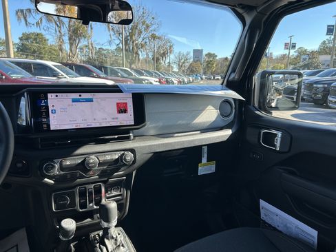 New 2026 Jeep Gladiator Sport image 40