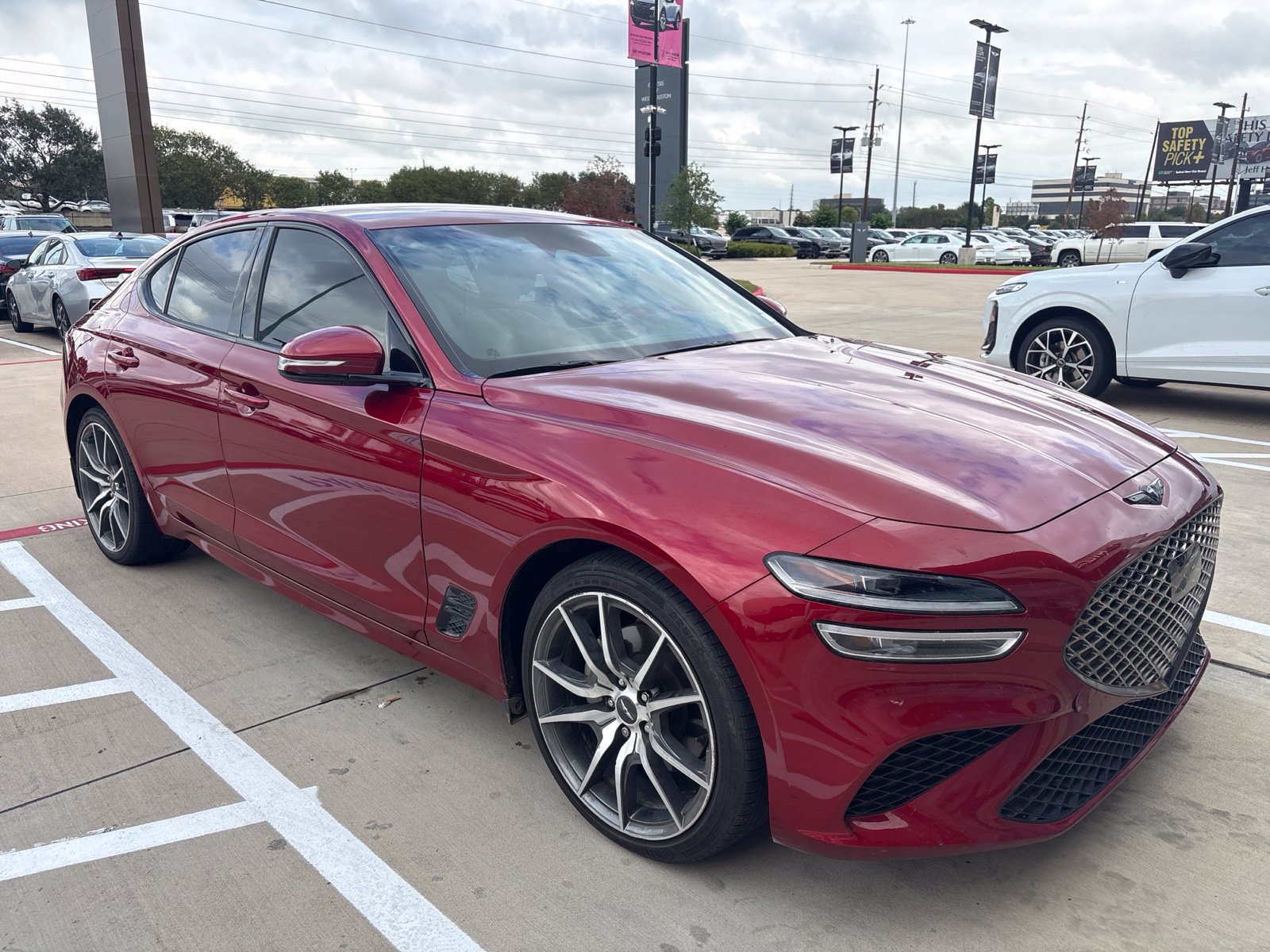 Used 2023 Genesis G70 2.0T RWD image 3
