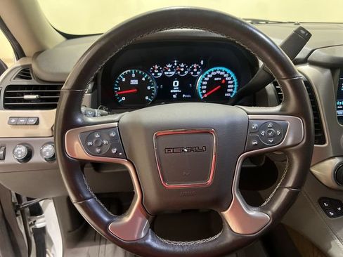 Used 2019 GMC Yukon Denali w/ Open Road Package AWD/4WD image 10