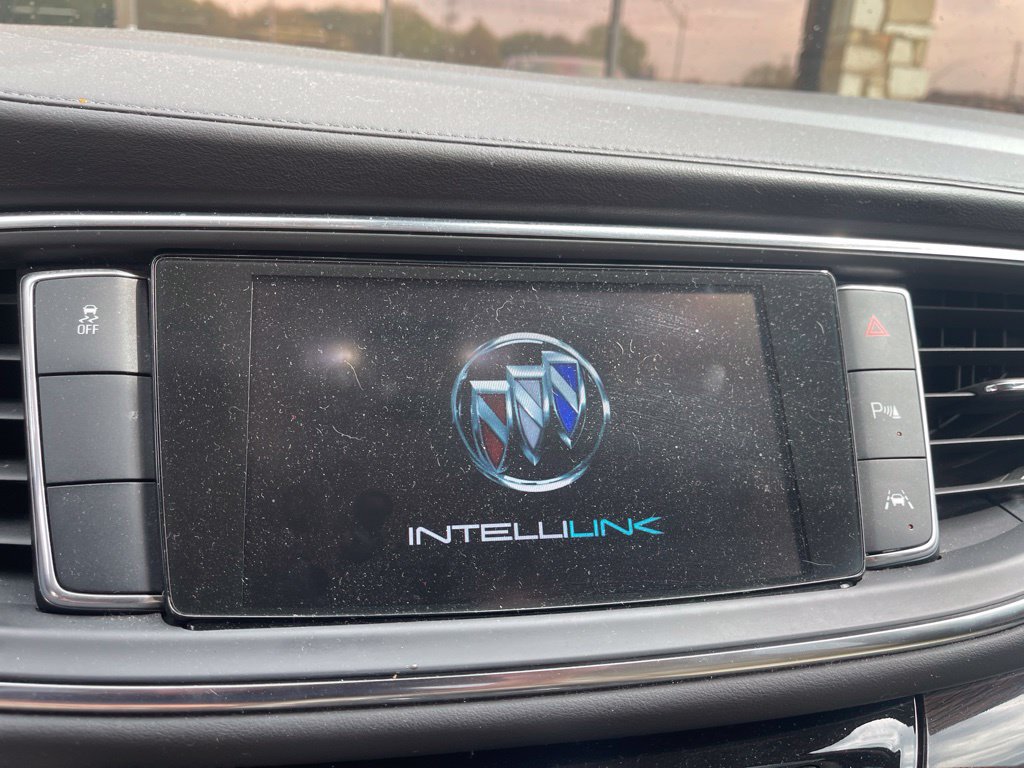 Used 2018 Buick Enclave Premium FWD image 12