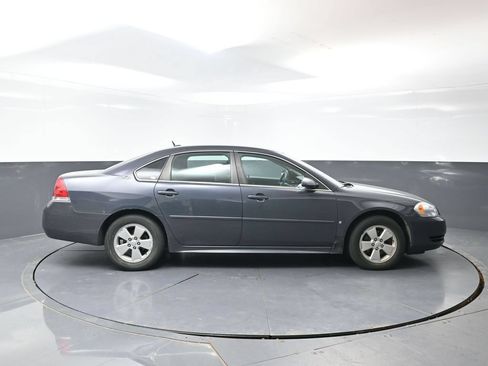 Used 2009 Chevrolet Impala LS FWD image 2
