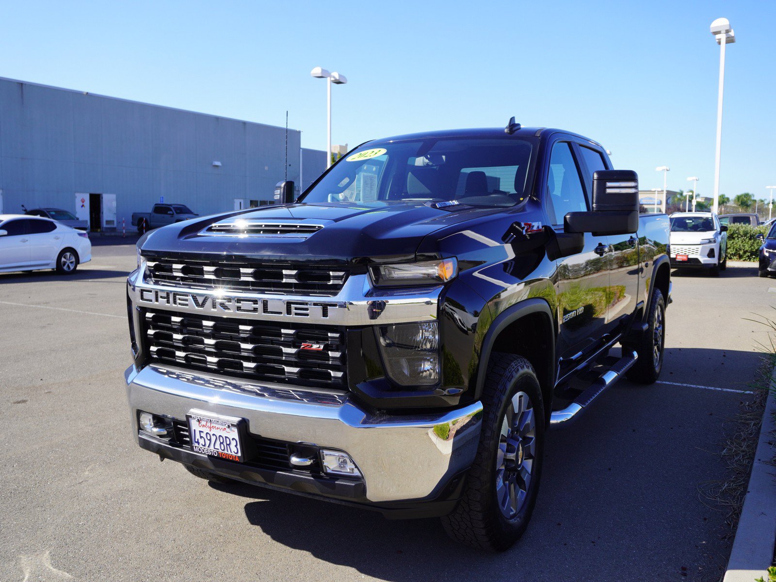 Used 2023 Chevrolet Silverado 2500 LT AWD/4WD image 10