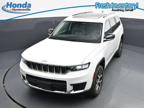 Used 2023 Jeep Grand Cherokee L Limited w/ Luxury Tech Group II AWD/4WD image 16