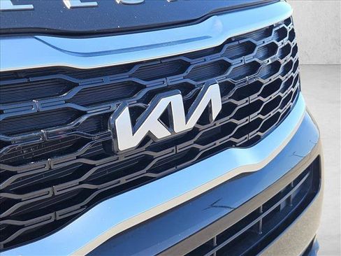 Used 2022 Kia Telluride S FWD image 29