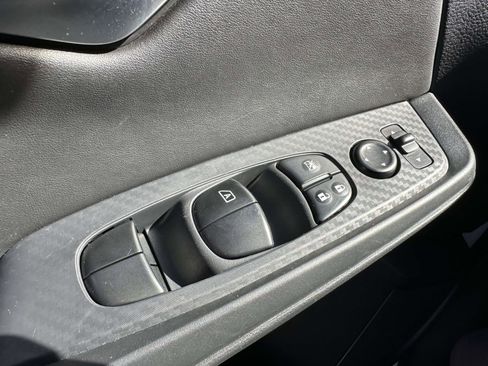 Used 2024 Nissan Sentra SV image 32