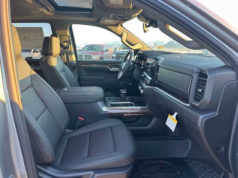 New 2026 GMC Sierra 1500 Elevation w/ Elevation Premium Package AWD/4WD image 10