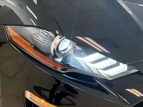Used 2020 Ford Mustang GT RWD image 24