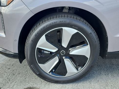 New 2026 Volvo EX90 Plus RWD image 4