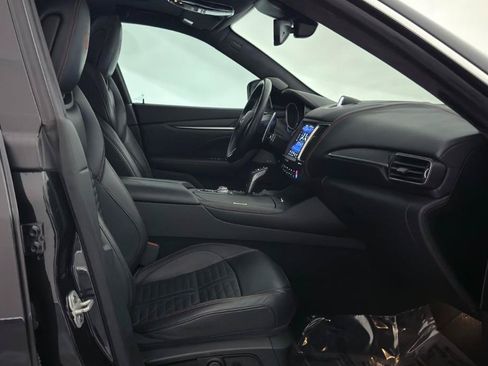 Used 2019 Maserati Levante Trofeo AWD/4WD image 25