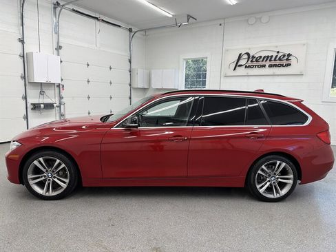 Used 2015 BMW 328i xDrive Wagon AWD/4WD image 8