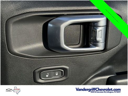 Used 2021 Jeep Gladiator Rubicon AWD/4WD image 24