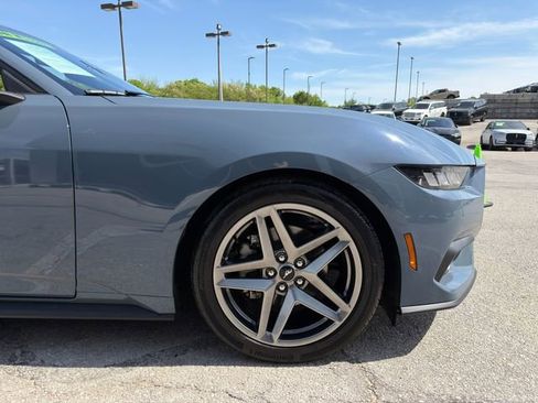 Used 2025 Ford Mustang Premium RWD image 9