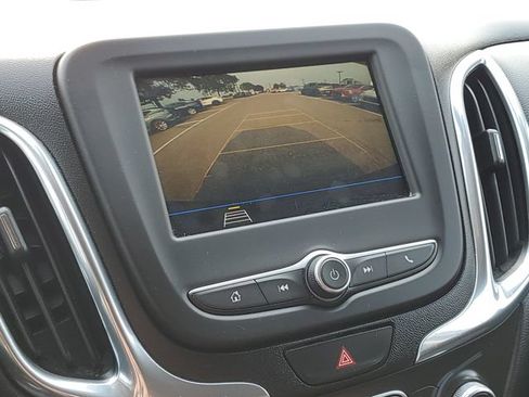 Used 2019 Chevrolet Equinox LT w/ Driver Convenience Package FWD image 18