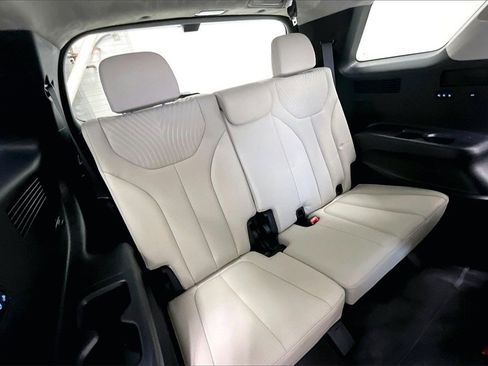 Certified 2023 Hyundai Palisade Calligraphy w/ Cargo Package image 29