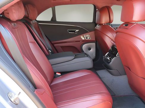 New 2026 Bentley Flying Spur Plug-In Hybrid AWD/4WD image 21